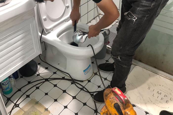 婺城马桶堵塞自己疏通还是找师傅？专业上门服务让你省时更省心